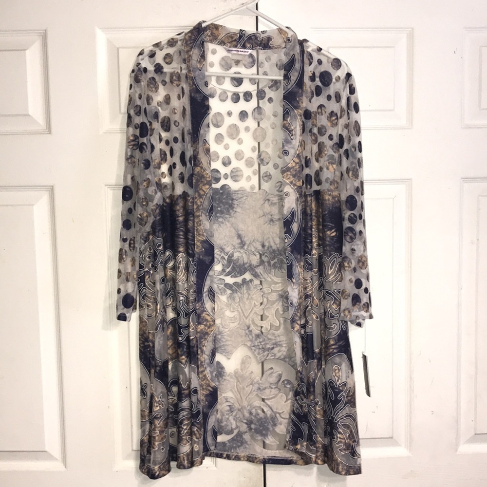 NWT Women’s 2-pc Set - Picture 10 of 13